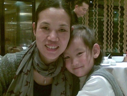 Gigi炎明熹韓國曬海量旅行靚相!多角度素顏自拍獲讚「零死角美女」