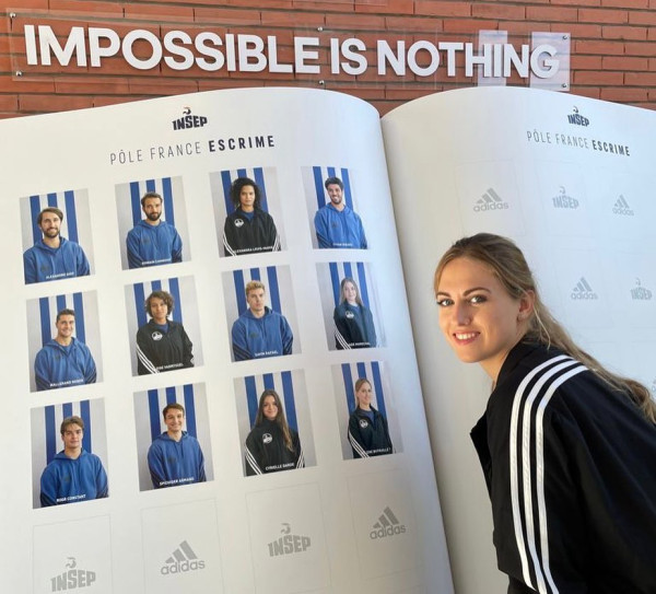 張家朗孖法籍女友蜜遊沖繩 曬石垣島打卡合照罕有放閃 