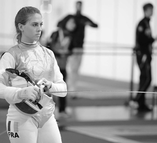 張家朗孖法籍女友蜜遊沖繩 曬石垣島打卡合照罕有放閃 