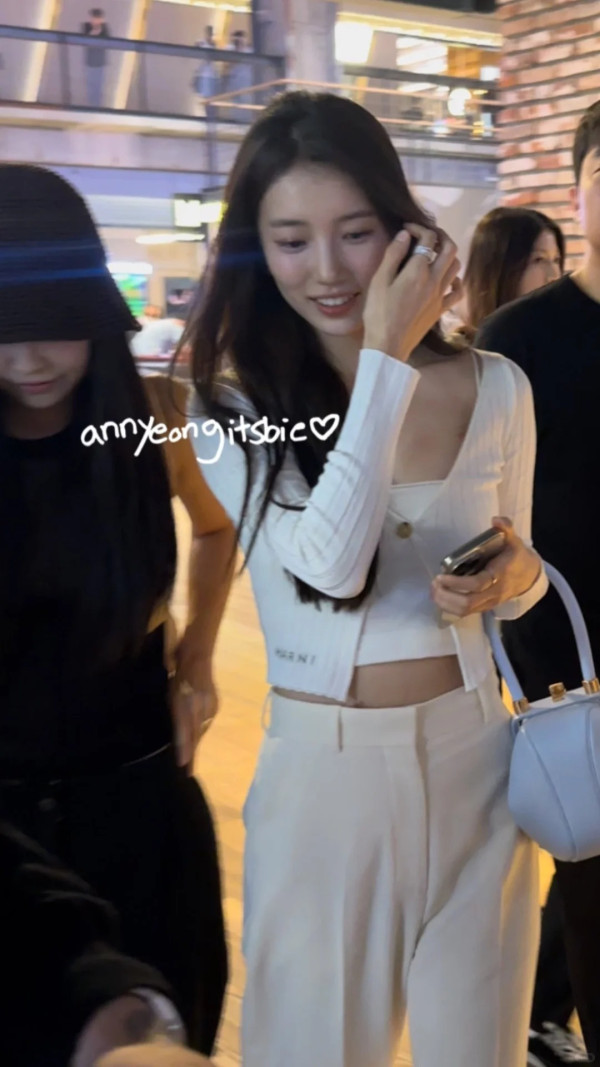 Jennie與秀智一同出席池昌旭主演的新電影《Revolver》的試映會