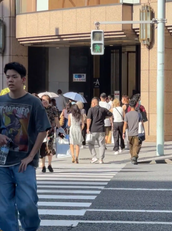 鄭秀文、許志安甜蜜遊東京被巧遇！完成個唱胃口大開 IG變「食播」 