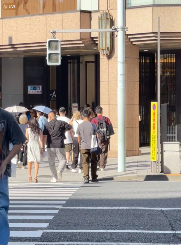 鄭秀文、許志安甜蜜遊東京被巧遇！完成個唱胃口大開 IG變「食播」 