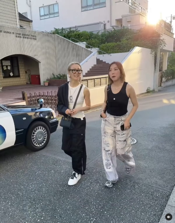 鄭秀文、許志安甜蜜遊東京被巧遇！完成個唱胃口大開 IG變「食播」 