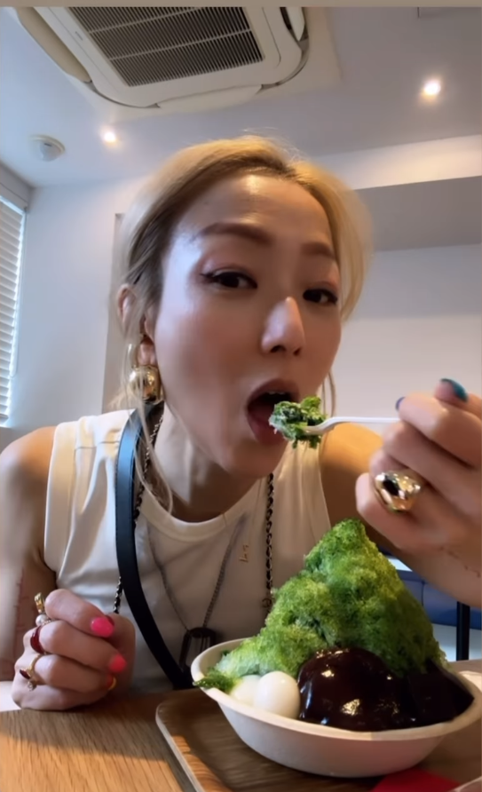 鄭秀文、許志安甜蜜遊東京被巧遇！完成個唱胃口大開 IG變「食播」 