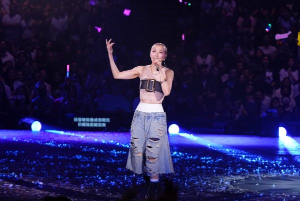 鄭秀文、許志安甜蜜遊東京被巧遇！完成個唱胃口大開 IG變「食播」 