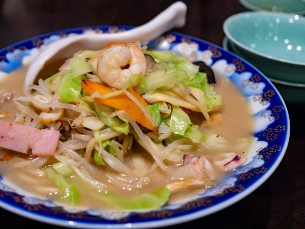 長崎景點｜長崎一日遊自由行攻略！福岡出發交通、必吃美食、歷史建築 