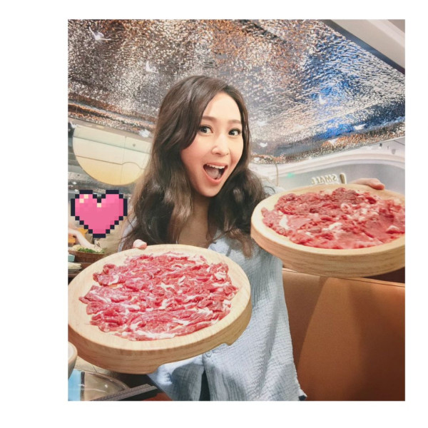 TVB女藝人獨遊佛山狂曬事業線 平時禾稈冚珍珠 原來係「有料」之人 