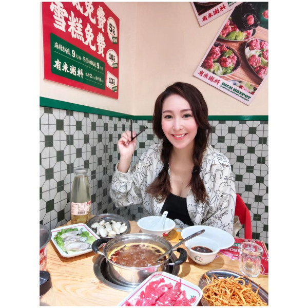 TVB女藝人獨遊佛山狂曬事業線 平時禾稈冚珍珠 原來係「有料」之人 