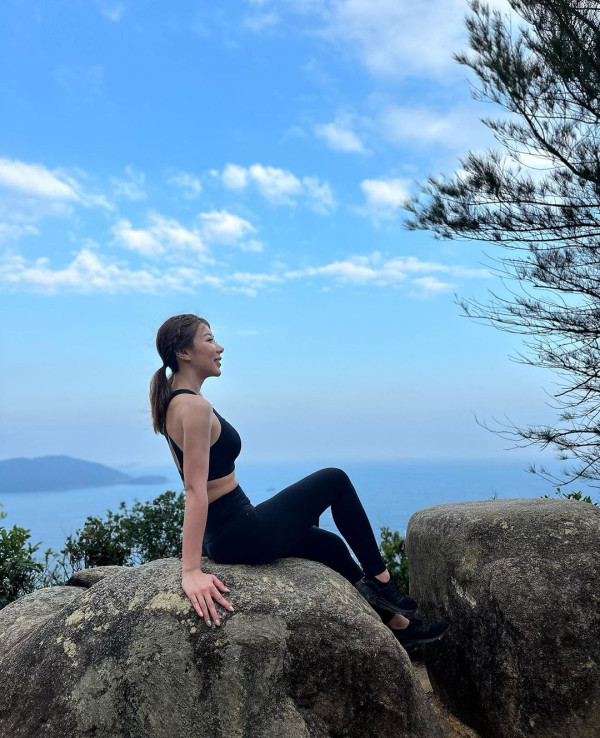 TVB咪神兩件寄艙行李「被消失」 排四個鐘報失 批航空公司不負責任