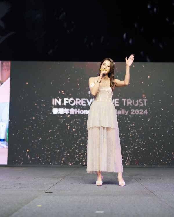 嘉欣形容自己似灰姑娘