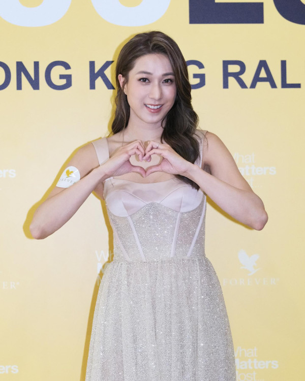 嘉欣形容自己似灰姑娘