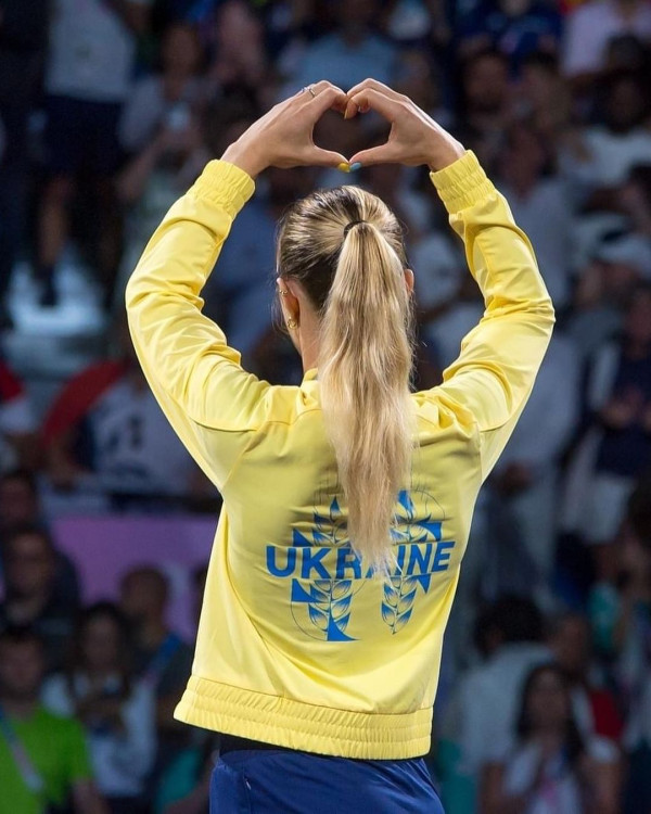 烏克蘭劍后摘一金一銅獻給戰爭喪生運動員 曾拒與俄國劍手握手險被取消奧運資格