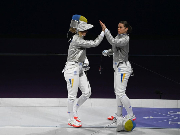 烏克蘭劍后摘一金一銅獻給戰爭喪生運動員 曾拒與俄國劍手握手險被取消奧運資格