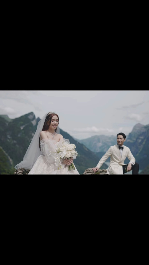 落選港姐瑞士舉行浪漫婚禮 露膊婚紗谷胸上陣 曬過百萬鑽戒