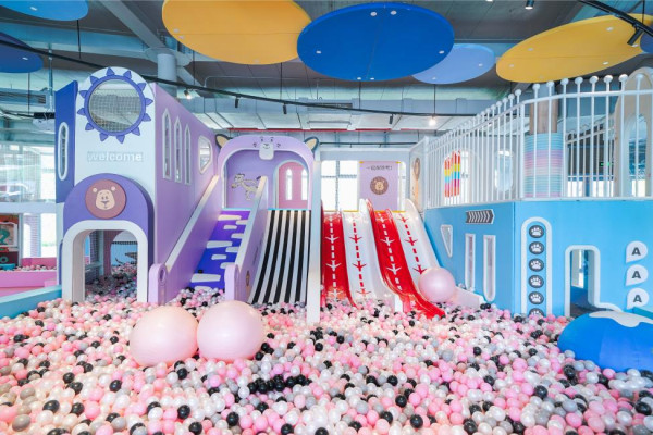 珠海5大親子好去處。資料/圖片來源：KKday、Trip.com、長隆飛船樂園、長隆海洋王國、小紅書@夏天的雨、小紅書@自轉陀螺