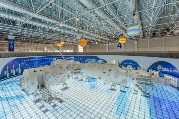 珠海5大親子好去處。資料/圖片來源：KKday、Trip.com、長隆飛船樂園、長隆海洋王國、小紅書@夏天的雨、小紅書@自轉陀螺