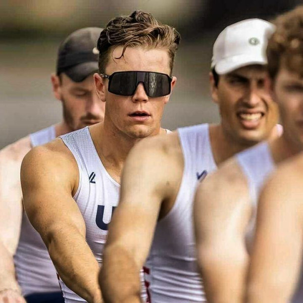 巴黎奧運｜26歲iBanker靠每日凌晨練習賽艇奪金 LinkedIn簡介：分析師兼奧運冠軍 