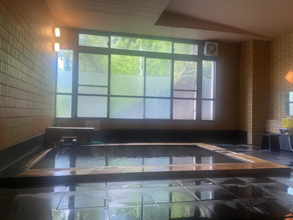 外國遊客入住日本溫泉旅館後走數 百年旅館報警求助 發文批住客缺德