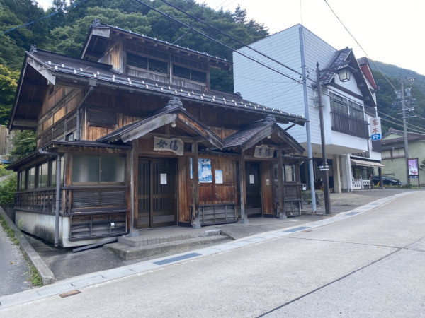 外國遊客入住日本溫泉旅館後走數 百年旅館報警求助 發文批住客缺德