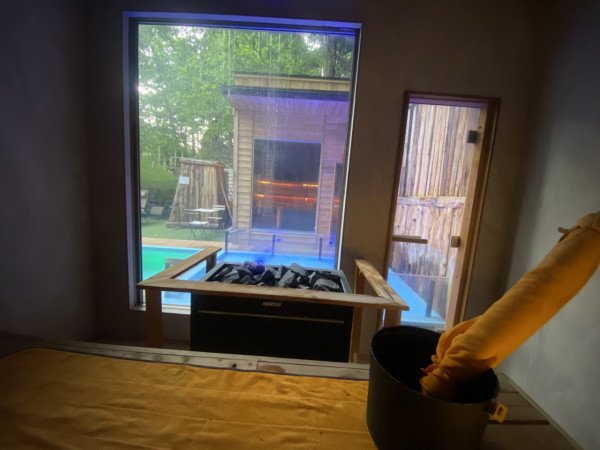 外國遊客入住日本溫泉旅館後走數 百年旅館報警求助 發文批住客缺德