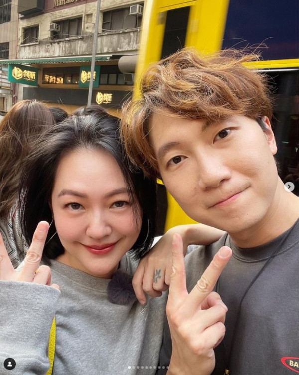 唐詩詠與「翻版洪天明」遊USJ 戴情侶頭箍展露甜笑！親回網民祝福新戀情疑雲 