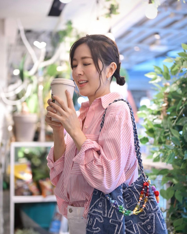 唐詩詠與「翻版洪天明」遊USJ 戴情侶頭箍展露甜笑！親回網民祝福新戀情疑雲 