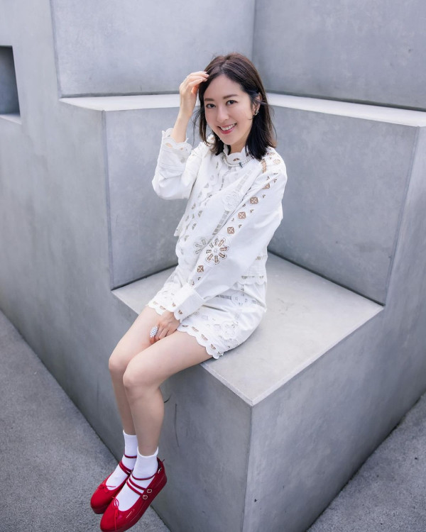 唐詩詠與「翻版洪天明」遊USJ 戴情侶頭箍展露甜笑！親回網民祝福新戀情疑雲 