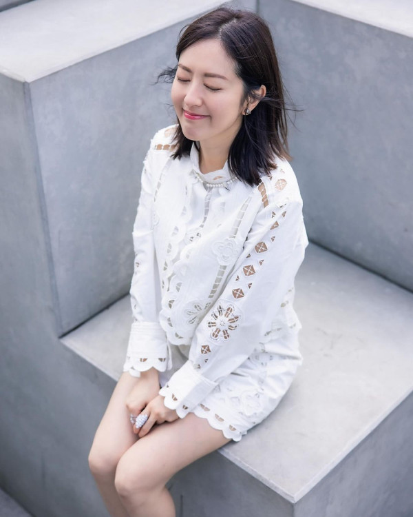 唐詩詠與「翻版洪天明」遊USJ 戴情侶頭箍展露甜笑！親回網民祝福新戀情疑雲 