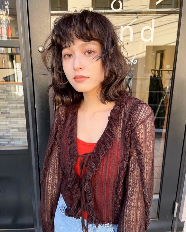 女生短捲髮set頭造型推薦!蕾絲捲/芭比捲超顯髮量!一款最適合自然捲髮質