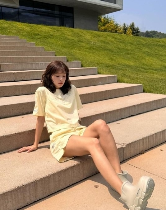 女生短捲髮set頭造型推薦!蕾絲捲/芭比捲超顯髮量!一款最適合自然捲髮質