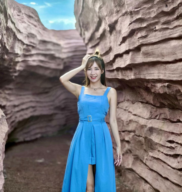 TVB女主持深圳衝浪泳裝曬長腿 泳褲疑似「移位」惹走光疑雲 