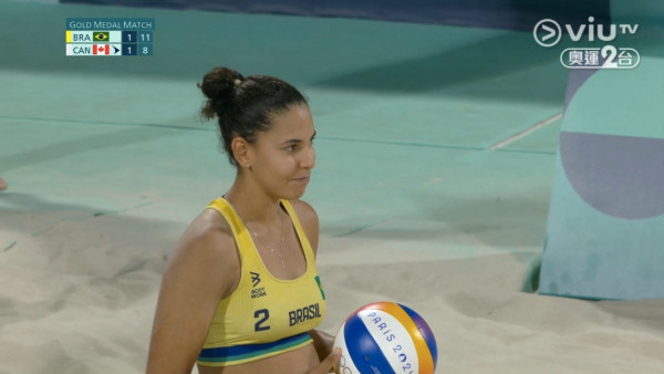 奧運女子沙排決賽兩隊起罵戰  現場播1首名曲化怒火！選手即笑兼拍手讚好 