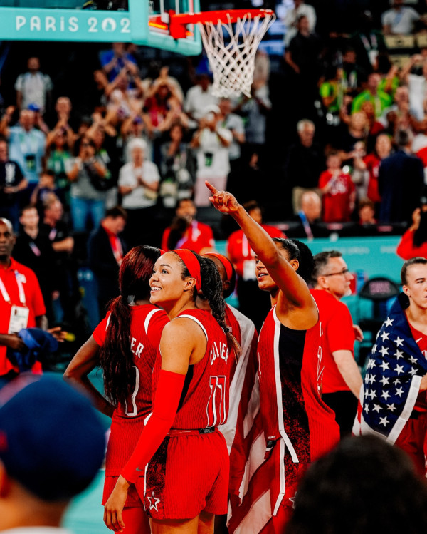 巴黎奧運閉幕禮亮點一覽|美國巨星湯告魯斯/H.E.R.現身演出 盧蔚豐、李思穎任港隊持旗手