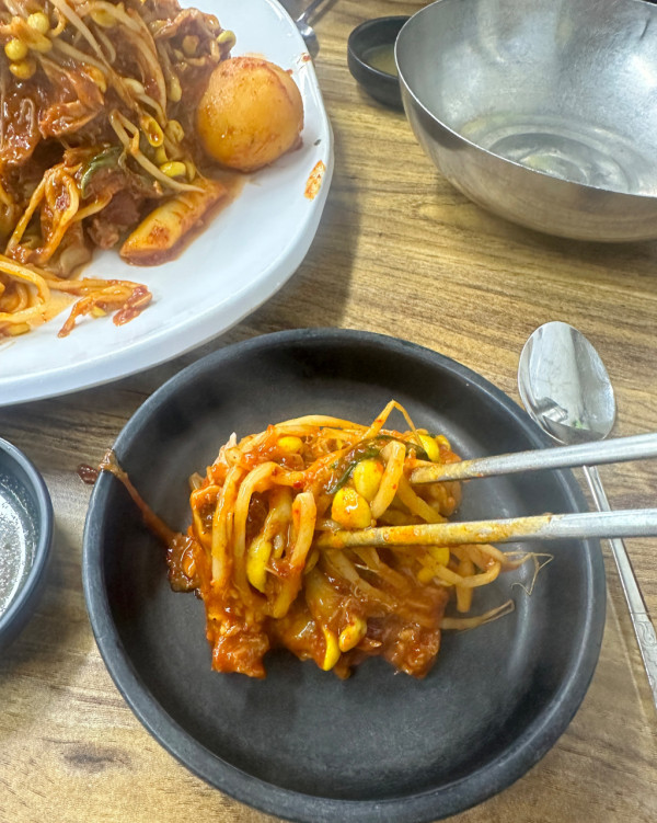 漢南洞24小時豬骨湯(24시 뼈다귀 감자탕) 首爾漢南洞攻略