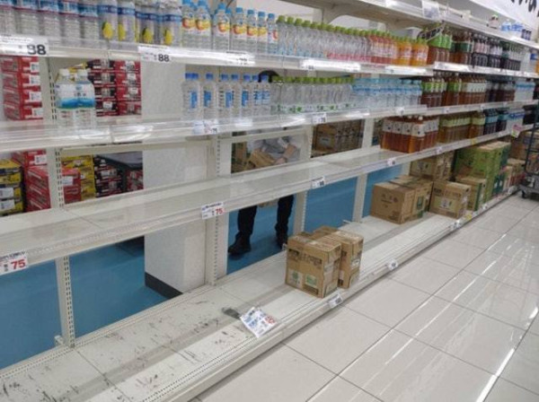 日本水族館翻車魚疑患抑鬱症!因沒遊客感寂寞!飼養員1暖心方法解愁