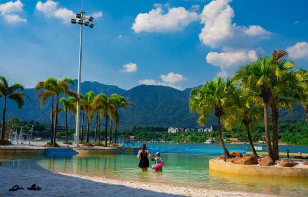 廣州森林海溫泉度假酒店 超正露台私人溫泉/任玩嬉水樂園 連永東直巴香港來回接送！ 