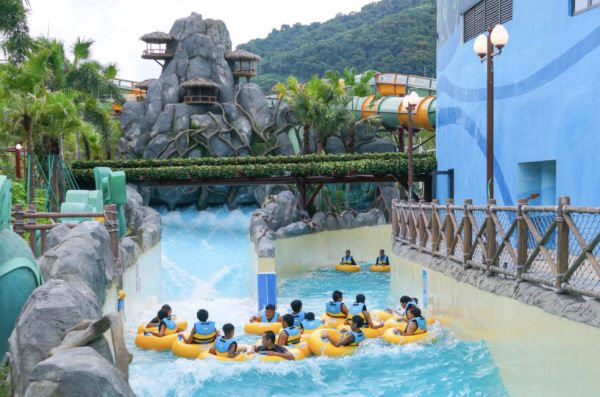 廣州森林海溫泉度假酒店 超正露台私人溫泉/任玩嬉水樂園 連永東直巴香港來回接送！ 