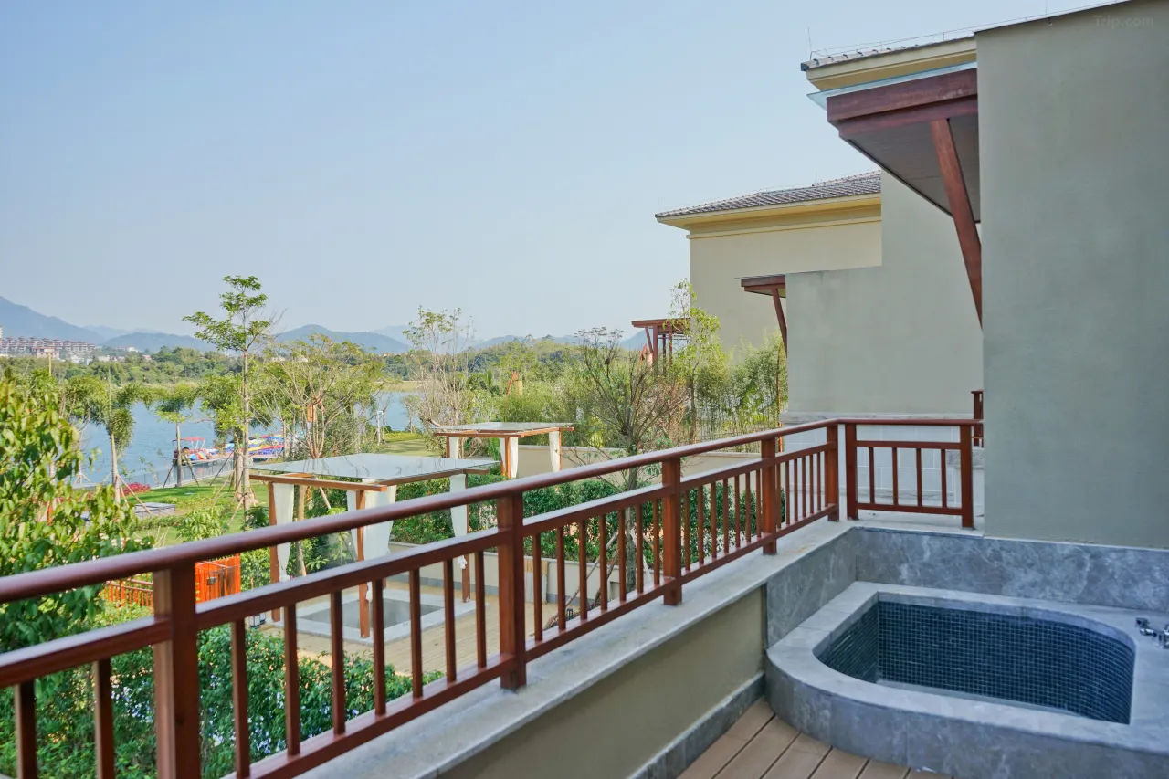 廣州森林海溫泉度假酒店 超正露台私人溫泉/任玩嬉水樂園 連永東直巴香港來回接送！ 