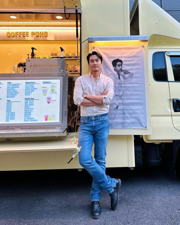 天秤座男生10大性格特質:分析天秤男喜歡你的行為、愛情攻略、優缺點(圖片來源:Instagram@songseungheon1005)