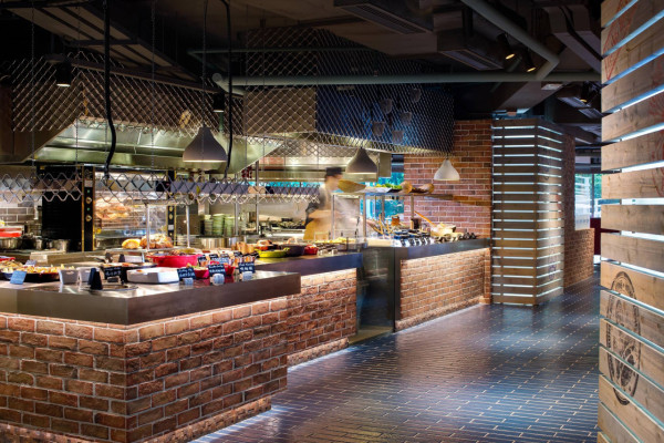 柏寧酒店50週年活動！訂房送$1500餐飲券／懷舊主題自助餐／尋寶地圖玩轉銅鑼灣