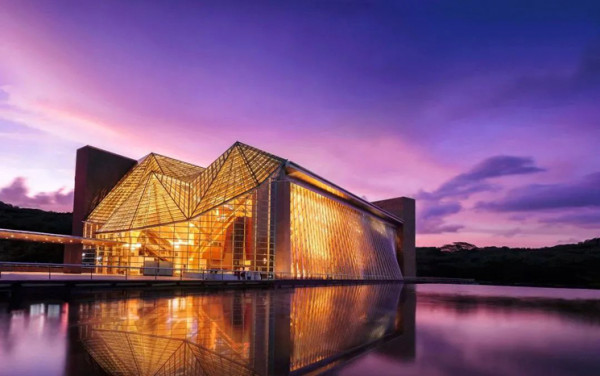 深圳增設免費文旅巴士服務 15分鐘暢遊深圳4大圖書館/博物館 