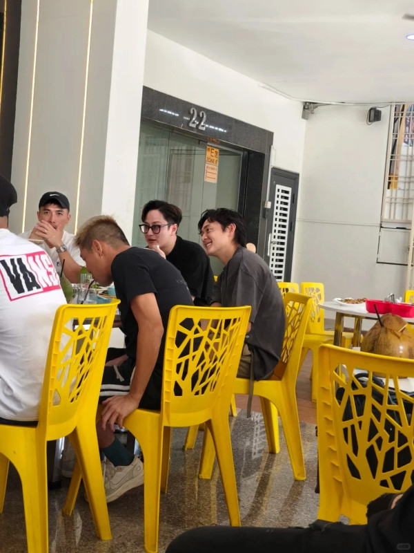 前TVB男星離巢後現身馬來西亞 竟被網友誤以為是陳奕迅：我的偶像 