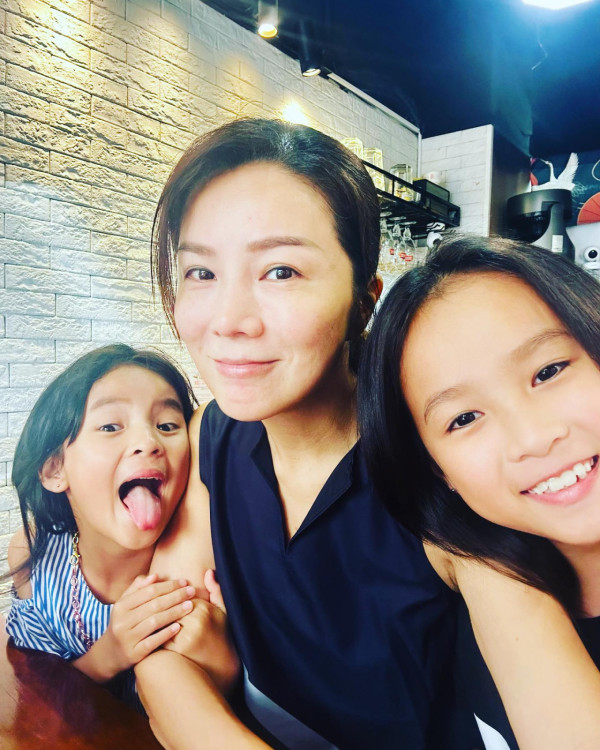 前港姐吳文忻抗癌期間驚揭離婚結束14年婚姻 證實乳癌復發後親曝最新情況