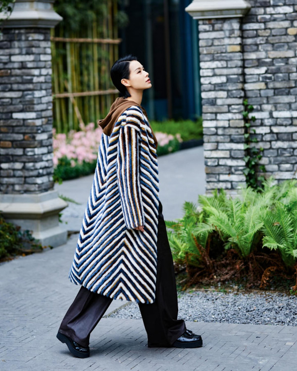 胡杏兒馬爾代夫性感大解放！換3套泳裝曬美腿+零贅肉身材 網民：邊似生過3個 