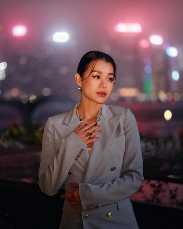 胡杏兒馬爾代夫性感大解放！換3套泳裝曬美腿+零贅肉身材 網民：邊似生過3個 