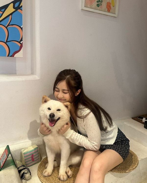 TVB御用學生妹甫近照網友唔認得? 遊台灣狂刷美食 大曬男友視角