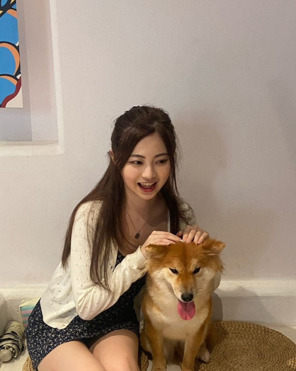 TVB御用學生妹甫近照網友唔認得? 遊台灣狂刷美食 大曬男友視角