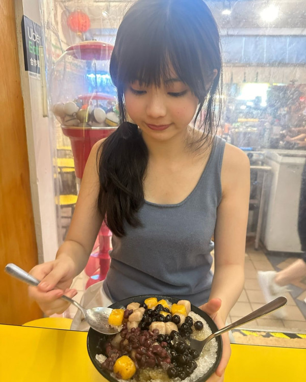 TVB御用學生妹甫近照網友唔認得? 遊台灣狂刷美食 大曬男友視角