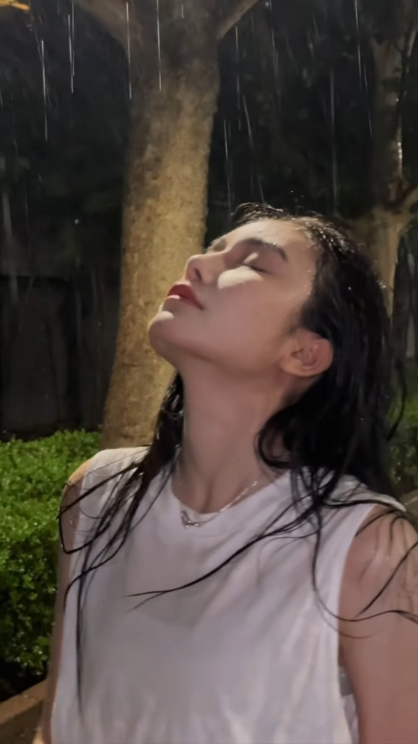 「最被低估港姐季軍」激罕性感現身TVB 一年蒲頭一次！網民驚訝：咁靚竟然唔紅