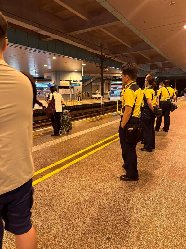 港鐵職員再出動！屯門輕鐵嚴捉逃票獲市民大力支持 ：最好日日有